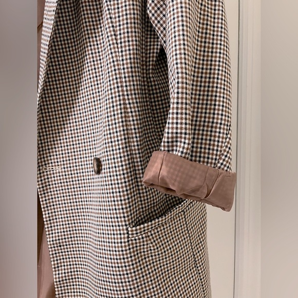 Boohoo Tan Blazer in Size 4 - Picture 7 of 9